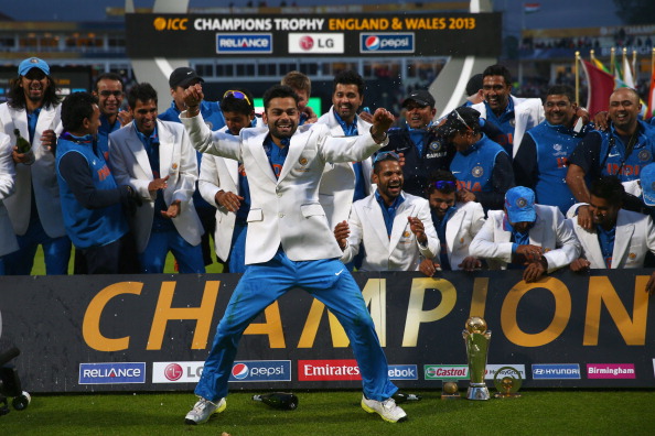 जिस जैकेट को आज तक सबसे लकी मानते है धोनी, उसी जैकट को लेकर कोहली ने कहा पहनने के बाद लगते है जोकर 3 जिस जैकेट को आज तक सबसे लकी मानते है धोनी, उसी जैकट को लेकर कोहली ने कहा पहनने के बाद लगते है जोकर 3