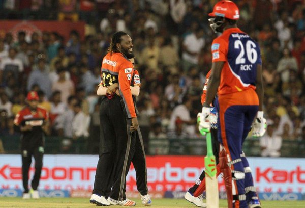 दिल्ली के खिलाफ मैच से पहले गुस्सा हुए विराट कोहली कहा "ये क्या तमाशा है." 1