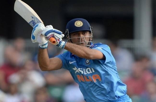 भारतीय कप्तान धोनी के साथ ऑस्ट्रेलियाई कम्पनी ने किया 20 करोड़ की धोखाधड़ी 1