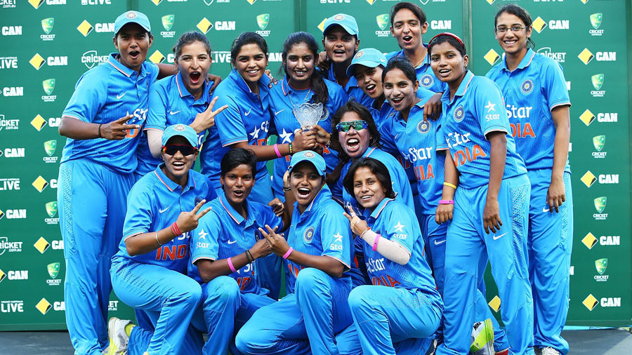 महिला विश्वकप फाइनल: भारत की हार के बाद बिशन सिंह बेदी और अमिताभ बच्चन ने कही दिल छु जाने वाली बात 1