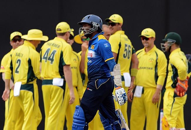 श्रीलंका ने तोड़ा ऑस्ट्रेलिया का गुरुर, कप्तानी छोड़ ऑस्ट्रेलिया भागे कप्तान 8