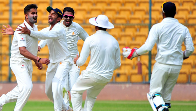 रणजी ट्रॉफी : गेंदबाजों के बाद कर्नाटक के बल्लेबाजों का भी अच्छा प्रदर्शन 1