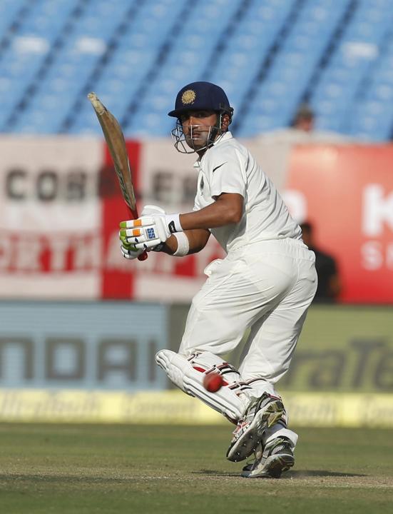 राजकोट टेस्ट दूसरा दिन ख़राब गेंदबाज़ी और लचर फील्डिंग के बाद मैच में पिछड़ा भारत 6