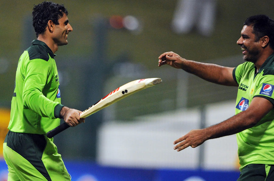 पाकिस्तान के इस स्टार खिलाड़ी ने आतंकी ब्लास्ट के डर के चलते अपनी टीम का बीच टूर्नामेंट से छोड़ा साथ 3