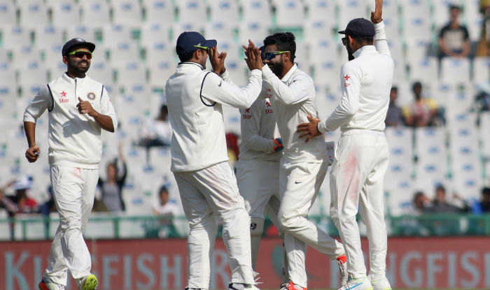 मोहाली टेस्ट : पहले दिन इंग्लैंड ने बनाए 268/8 1