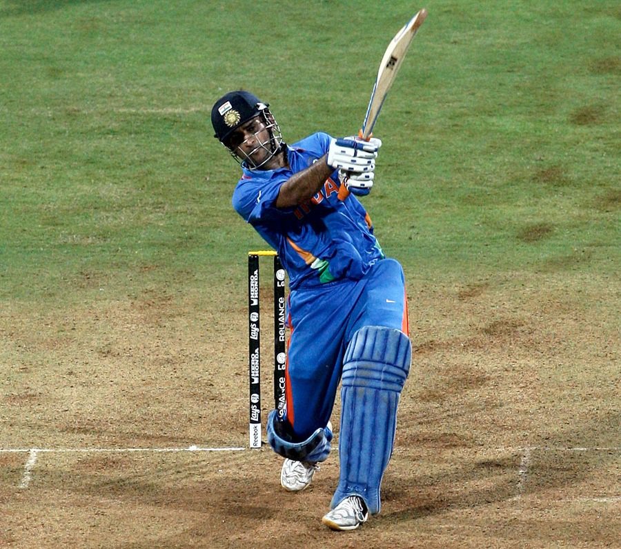 SHOCKING: इसलिए महेंद्र सिंह धोनी की जगह आईसीसी ने विराट कोहली को बनाया आईसीसी वनडे टीम का कप्तान 3