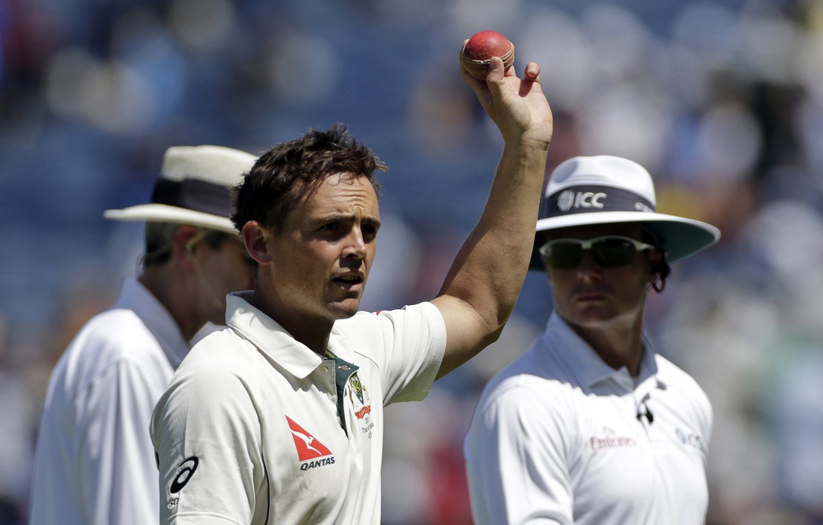 पुणे टेस्ट : भारत मुश्किल में, आस्ट्रेलिया को 298 रनों की बढ़त 12
