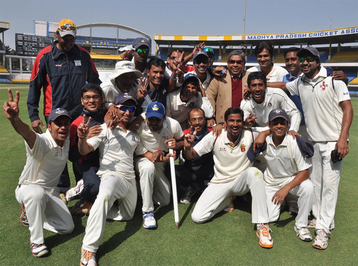 विजय हजारे ट्रॉफी के लिए सीनियर बल्लेबाज अनुस्तुप की बंगाल टीम में वापसी 11