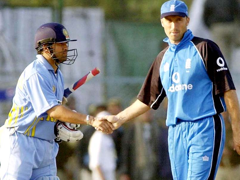 इंग्लैंड के पूर्व कप्तान नासिर हुसैन ने बताया आईपीएल में खेलने से खिलाड़ियों को क्या होता है दोहरा फायदा 1