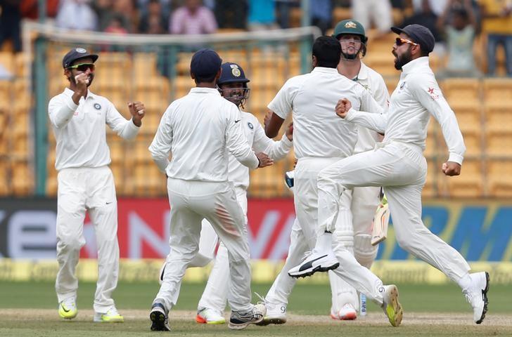 भारत और ऑस्ट्रेलिया के गेंदबाज़ो ने तोड़ा 115 वर्षो का बेहद ही पुराना टेस्ट रिकॉर्ड 2