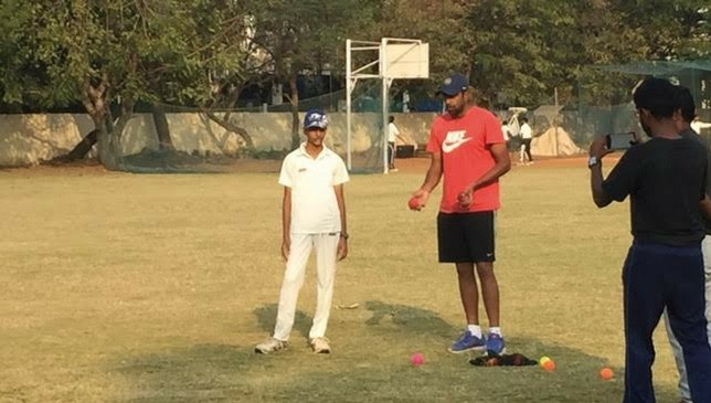 दुबई के इस युवा गेंदबाज़ को अन्तराष्ट्रीय क्रिकेट के लिए तैयार कर रहे है रविचंद्रन अश्विन 1