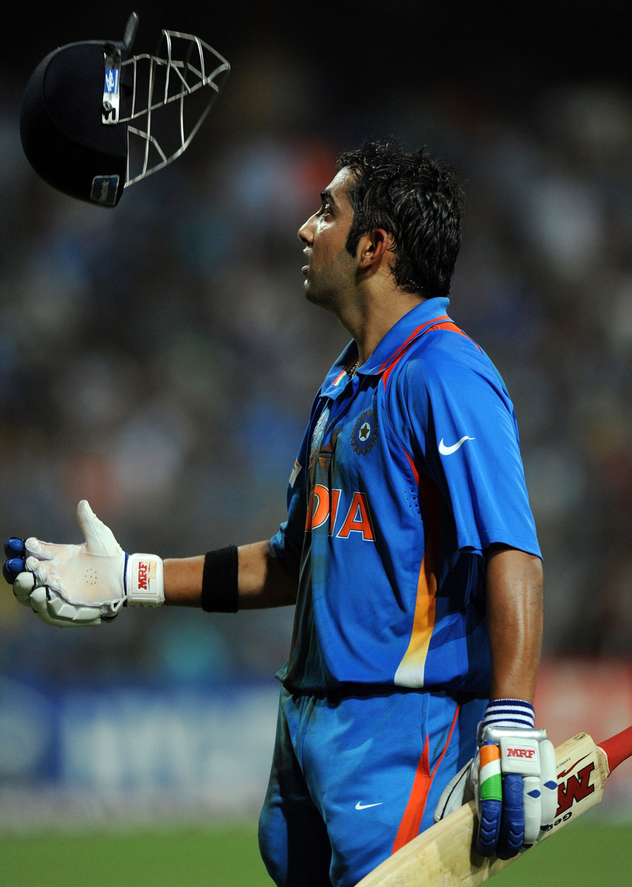 गौतम गंभीर ने विश्वकप 2011 के फाइनल मैच को लेकर साझा किया एक खास पल, बताया वीरू के आउट होने के बाद कैसे बदल गये थे मैच के हालत 8