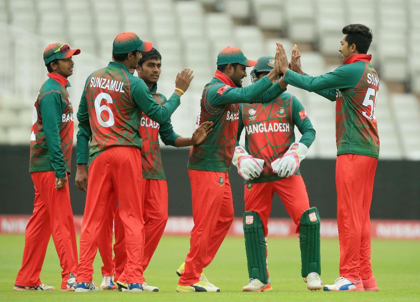 इंग्लैंड से हारने के बाद भी इस बांग्लादेशी खिलाड़ी की ट्विटर पर हो रही है जमकर तारीफ 4