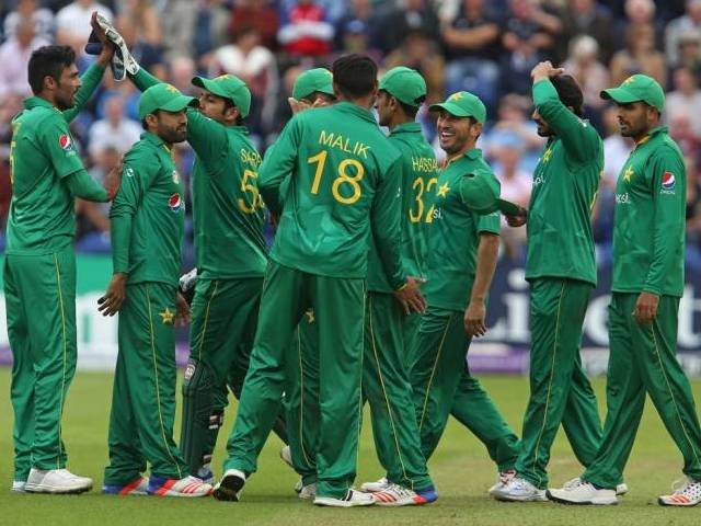 पाकिस्तानी क्रिकेटरों की अंग्रेजी में दी गयी पोस्ट मैच प्रजेंटेशन सुनकर आप भी हो जाएंगे हँस के लोट-पोट 1