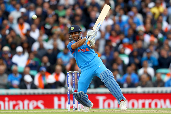 श्रीलंका के खिलाफ मिली हार के बाद विराट कोहली ने इनके सिर फोड़ा भारत की हार का ठीकरा 4