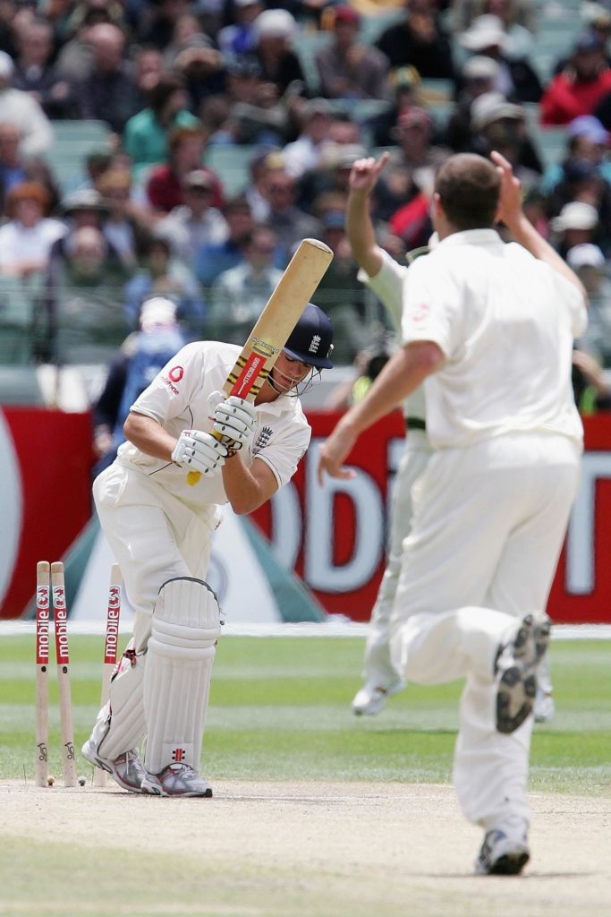 मौजूदा समय में टेस्ट के सबसे सफल बल्लेबाज एलिस्टर कुक को इन गेंदबाजो के सामने करना पड़ा मुसीबत का सामना 4