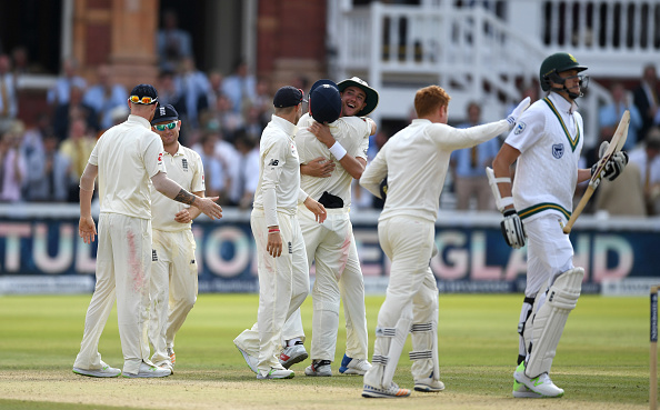 इंग्लैंड ने दक्षिण अफ्रीका को पहले टेस्ट मैच में दी करारी शिकस्त, बतौर कप्तान पहले ही मैच जीतने के बाद रूट ने दिया पूरी टीम को श्रेय 3