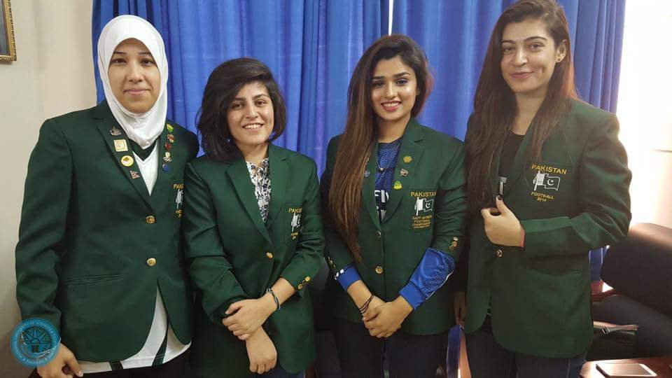 पाकिस्तान महिला टीम की यह खिलाड़ी है बेहद खुबसुरत नहीं है यकीन तो देख लीजिये तस्वीरे 5