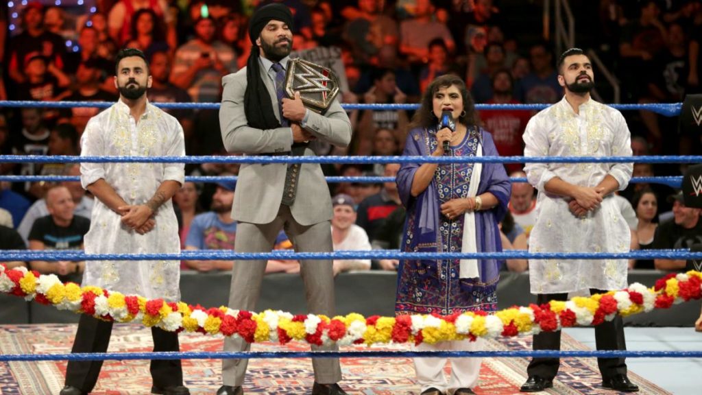 NEWS: यहां भारत मना रहा था अपना स्वतंत्रता दिवस उधर WWE रिंग में हुआ कुछ ऐसा जिससे भारतीयों का खून खौल सकता है 4
