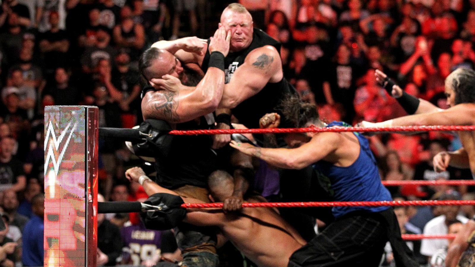 WWE NEWS: एक बार फिर दिखा ब्रोक लेसनर का कमाल, इस हफ्ते रॉ की व्यूयरशिप देख रह जायेंगे हैरान 1