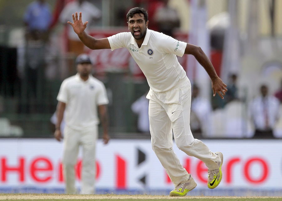 कोलंबो टेस्ट : भारत का विशाल स्कोर, श्रीलंका की खराब शुरुआत 1