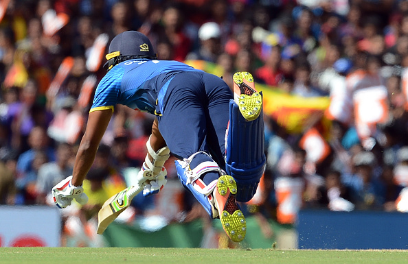 दाम्बुला वनडे : धवन के तूफानी शतक में उड़ी श्रीलंका, भारत ने 9 विकेट से दी करारी शिकस्त 2