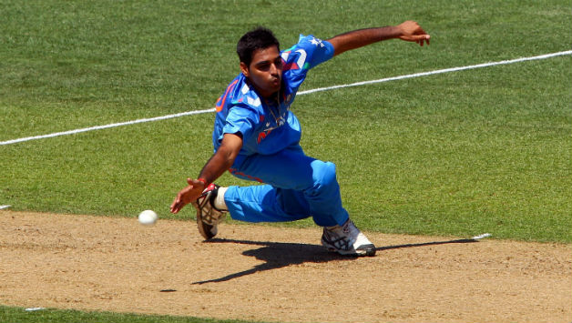 वीडियो: 8.5 वें ओवर में तेज गेंदबाज भुवनेश्वर कुमार और फिल्ड अम्पायर के बीच हुई झड़प, लग सकता है एक मैच का प्रतिबन्ध 2