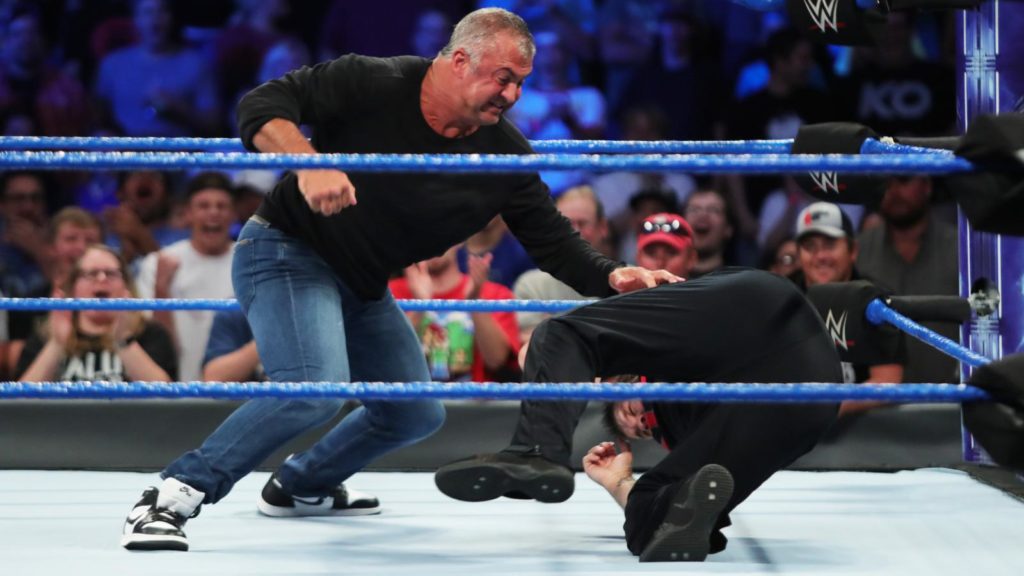 WWE NEWS: शेन मैकमोहन के सस्पेंड होने पर क्या उनके पिता विन्स मैकमोहन करेंगे मदद या फिर से दिखायेंगे अपना दोगलापन? 2