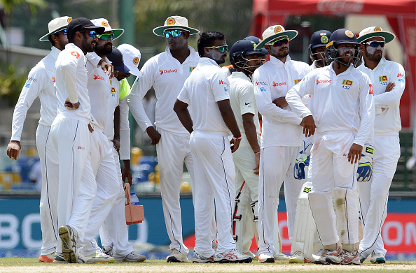 लगातार शर्मनाक हार झेल रही श्रीलंकाई टीम को अब लगा एक और करारा झटका 11