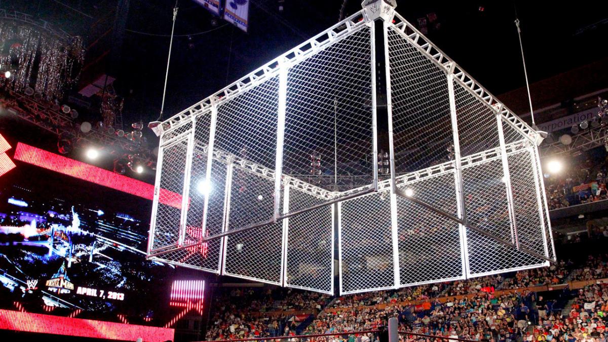 WWE NEWS: रॉ के अगले एपिसोड में इन दो जाएंट्स के बीच होगा स्टील केज मैच, पिछली बार हुआ था मैच तो टूट गया था रिंग 1