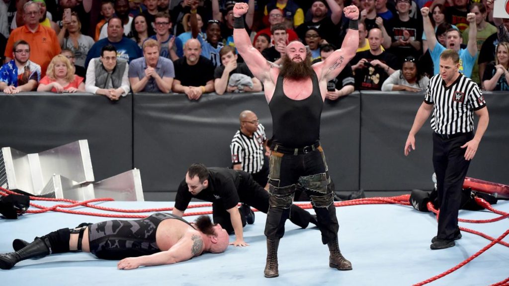WWE NEWS: रॉ के अगले एपिसोड में इन दो जाएंट्स के बीच होगा स्टील केज मैच, पिछली बार हुआ था मैच तो टूट गया था रिंग 5
