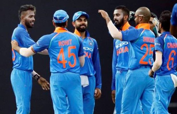 भारत और ऑस्ट्रेलिया के बीच समाप्त हुई वनडे सीरीज ने छोड़ दिये है ये पांच बड़े सवाल? कोहली भी इन सवालों के जवाब की तलाश में 13