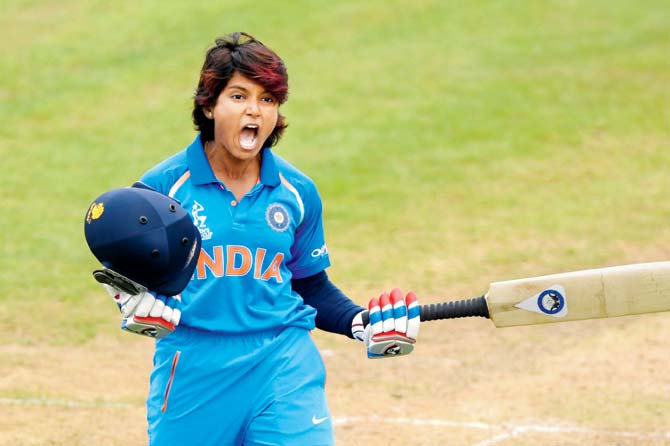 बीसीसीआई ने महिला क्रिकेट की तरक्की के लिए उठाए सराहनीय कदम, हरमनप्रीत और पूनम ने जताई ख़ुशी 4