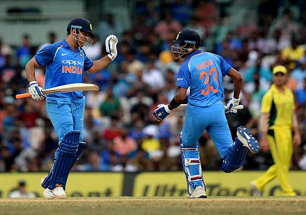 STATS: भारतीय टीम ने जीत के साथ किया श्रृंखला का आगाज, धोनी के बल्ले से एक या दो नहीं बल्कि निकले अनगिनत रिकार्ड्स... 1