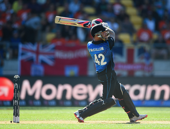 INDvNZ:पहले वनडे मैच के दौरान हुआ एक हैरान करने वाली घटना, जाधव ने किया कुछ ऐसा परेशान हुये कोहली 8