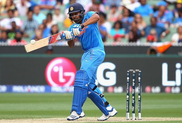 भारत और ऑस्ट्रेलिया के बीच समाप्त हुई वनडे सीरीज ने छोड़ दिये है ये पांच बड़े सवाल? कोहली भी इन सवालों के जवाब की तलाश में 5