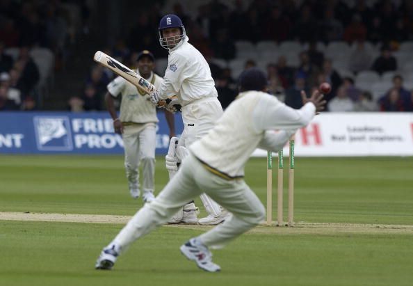 दुनिया का एकलौता भारतीय बल्लेबाज जिसने लिए है टेस्ट क्रिकेट में सबसे ज्यादा कैच 3