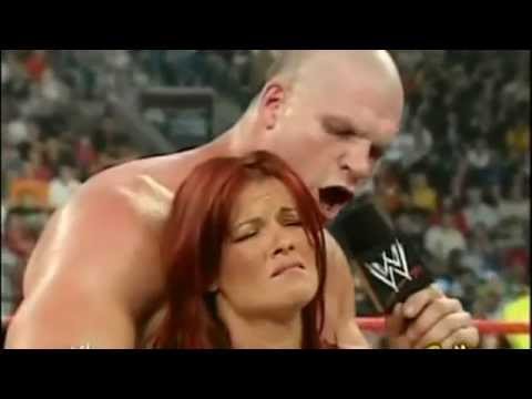 VIDEO: जब केन ने इस WWE डीवा के साथ कैमरा के सामने कर दी थी ये गंदी हरकत, बच्चो के सामने न देखें विडियो 1