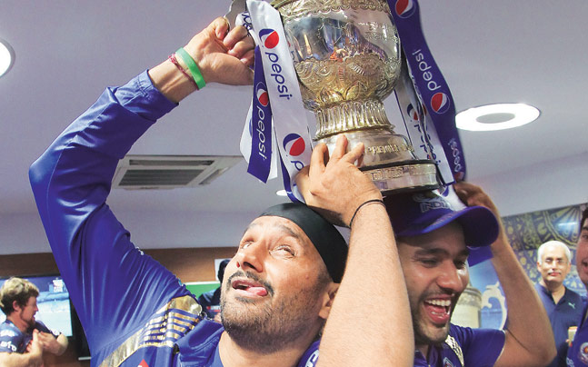 हरभजन सिंह ने बताया पिछले 10 सालो के आईपीएल इतिहास का सबसे रोमांचक और यादगार पल 6