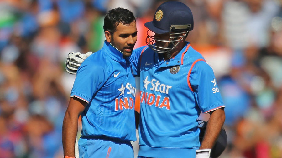 INDvSL: श्रीलंका से मिली शर्मनाक हार के बाद कप्तान रोहित शर्मा ने धोनी के लिए कहा कुछ ऐसा जीत लिया सभी का दिल 5