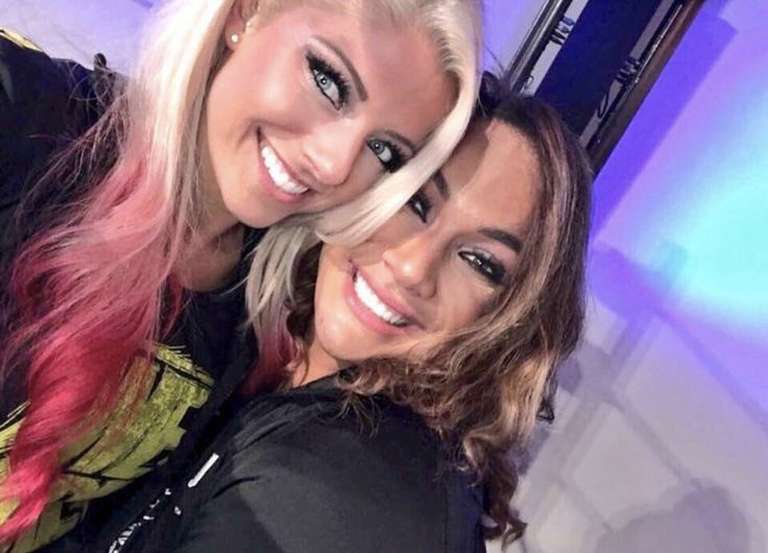 WWE NEWS: निया जैक्स और अलिक्सा ब्लिस इस वजह से बनी आपस में दोस्त, चौकाने वाली है वजह 1