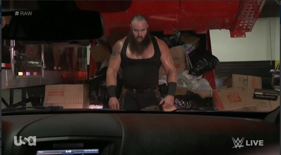WWE NEWS: रिंग में बड़े बड़े रेस्लरो को धूल चटाने वाले 'मोंस्टर' ब्रोन स्ट्रोमैन को इस चीज से लगता है डर 3