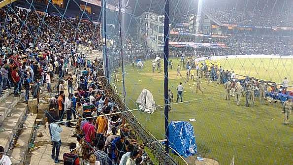 भारत और श्रीलंका के बीच बाराबती स्टेडियम में खेले जाने वाले पहले टी-20 मैच से पहले बीसीसीआई ने दिया प्रसंशको को धोखा किया ये सलूक 4