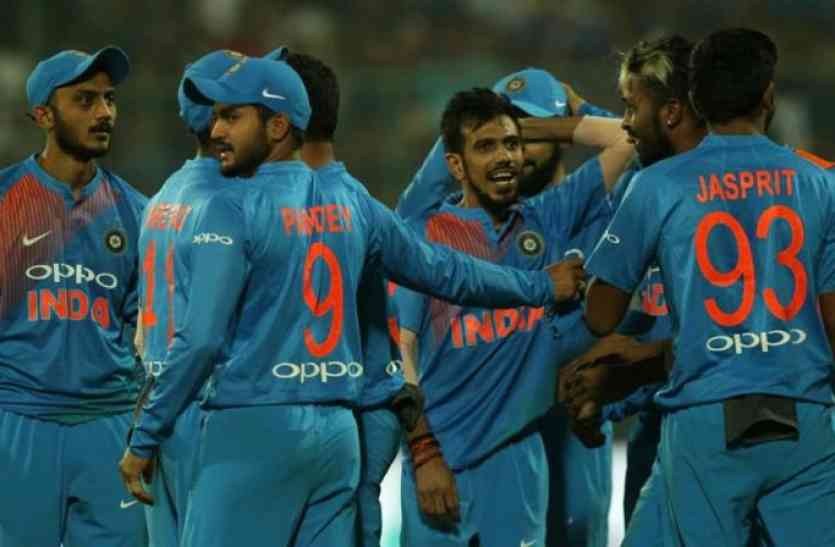 हर्षा भोगले ने चुनी 2017 की सर्वश्रेष्ठ वनडे टीम, इन पांच भारतीय खिलाड़ियों को दी जगह, जाने किसके हाथ में दी कप्तानी 2