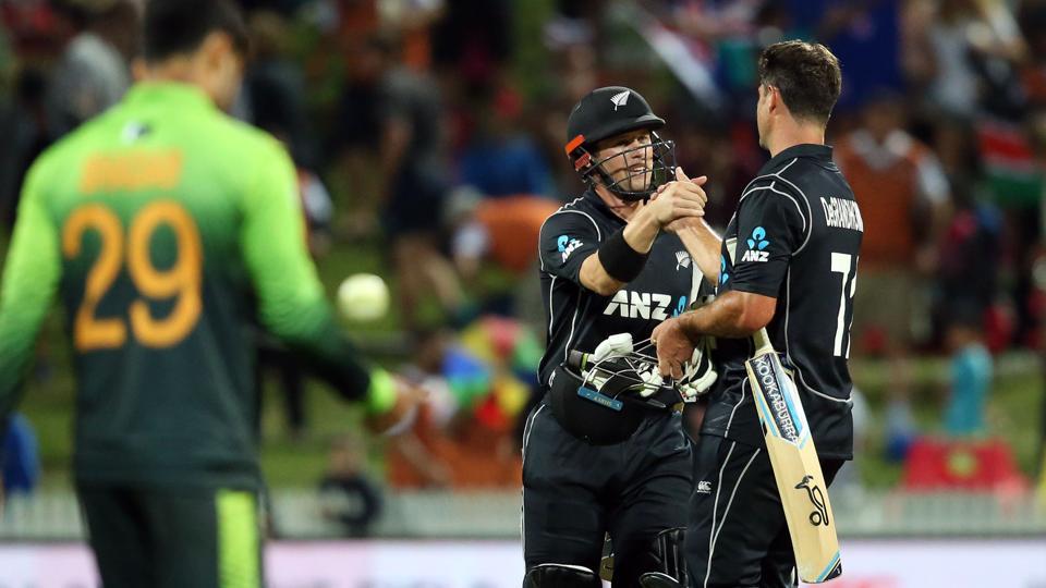 हेमिल्टन वनडे : न्यूजीलैंड ने पाकिस्तान को 5 विकेट से हराया, लेकिन मलिक के साथ हुआ दर्दनाक हादसा 1