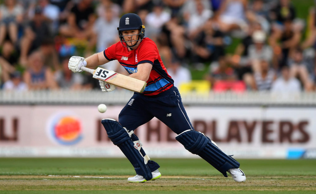 टी-20 ट्राई सीरीज- इंग्लैंड से हारकर भी फाइनल में पहुंची न्यूजीलैंड, जीतने के बाद भी बाहर हुआ इंग्लैंड 4