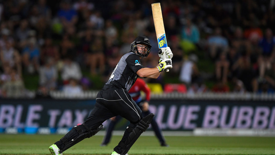 टी-20 ट्राई सीरीज- इंग्लैंड से हारकर भी फाइनल में पहुंची न्यूजीलैंड, जीतने के बाद भी बाहर हुआ इंग्लैंड 5