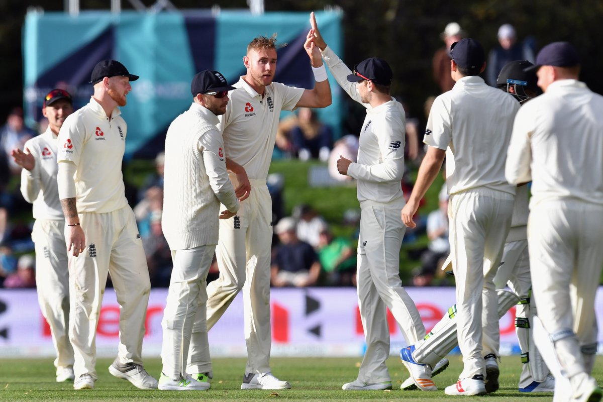 दूसरे टेस्ट मैच से ठीक पहले इंग्लैंड को लगा बड़ा झटका, टीम का दिग्गज खिलाड़ी हुआ बाहर, टॉम कुरेन को मिली टीम में जगह 1