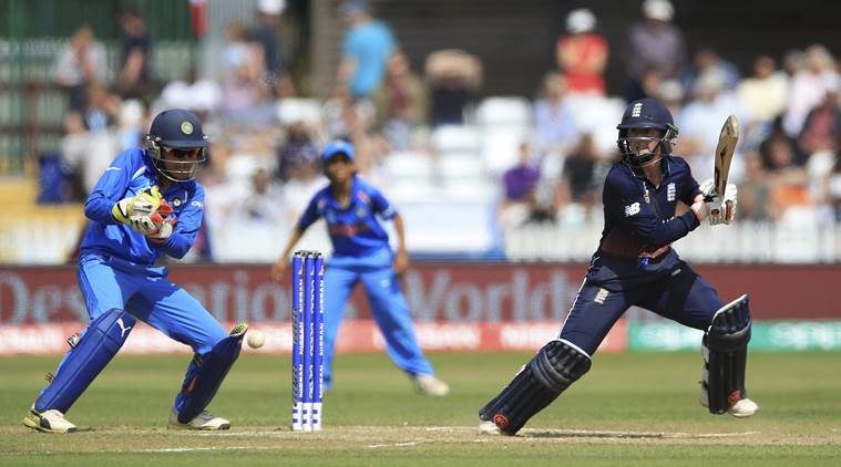 26 साल की इस भारतीय महिला गेंदबाज के सामने घुटने टेकी इंग्लैंड, भारत ने दी 8 विकेट से करारी शिकस्त 2