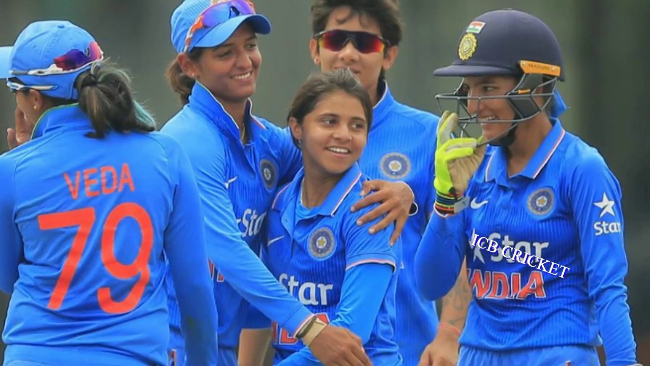 26 साल की इस भारतीय महिला गेंदबाज के सामने घुटने टेकी इंग्लैंड, भारत ने दी 8 विकेट से करारी शिकस्त 3